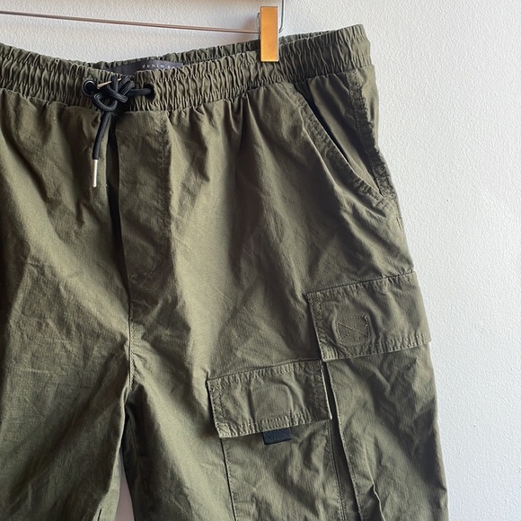 Green Cargo Shorts XL Denim Co. - Picture 6 of 6